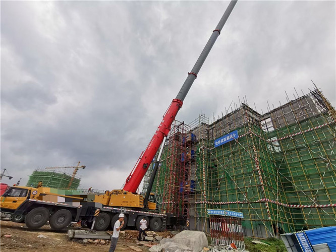 大理市吊车租赁需要注意事项
