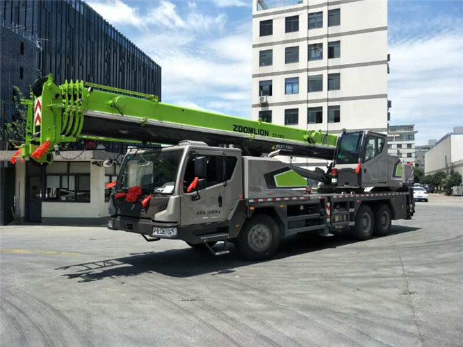 大理市随车吊师傅告诉你租赁随车吊车如何区分吨位